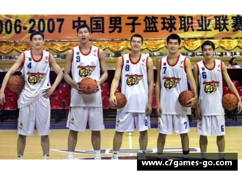 C7娱乐易建联带领广东宏远蝉联CBA总冠军，成为CBA传奇巨星 - 副本